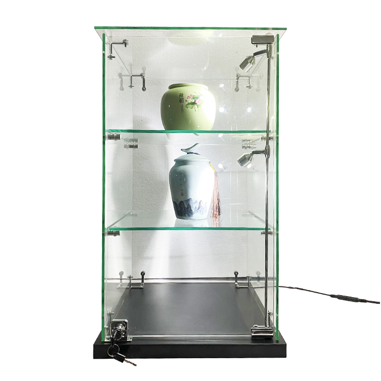 https://www.chenhongwood.com/glass-cube-display-15004201775-mm-jewelry-display-for-shopping-mall-product/